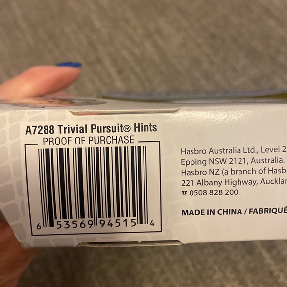 Trivial Pursuit Hints - Fast pass electronic trivia game NEW - Picture 3 of 6